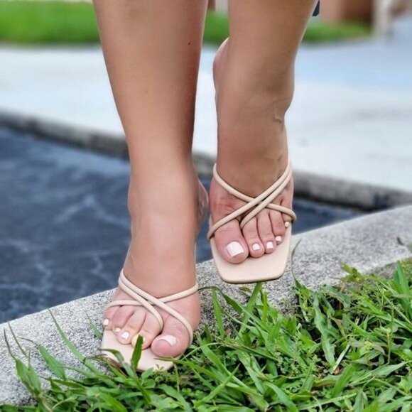 Women's Nude Square Sole Triple Strappy Chunky Heel Sandals - Picture 3 of 4